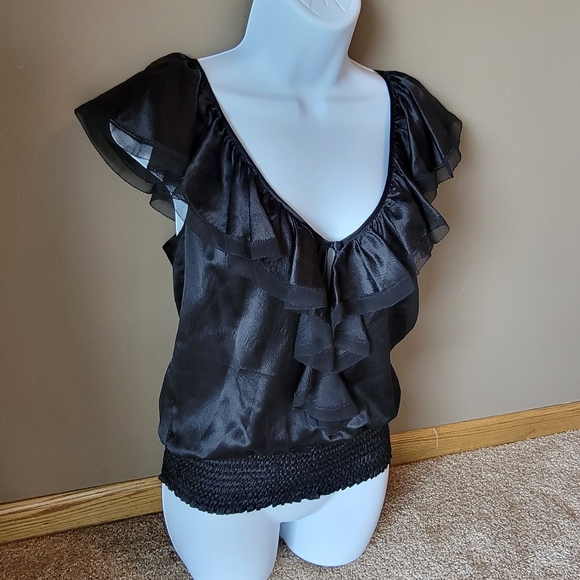 Bebe Silk V-neck Ruffle Dressy Black Tank Top Size Small - Picture 1 of 9